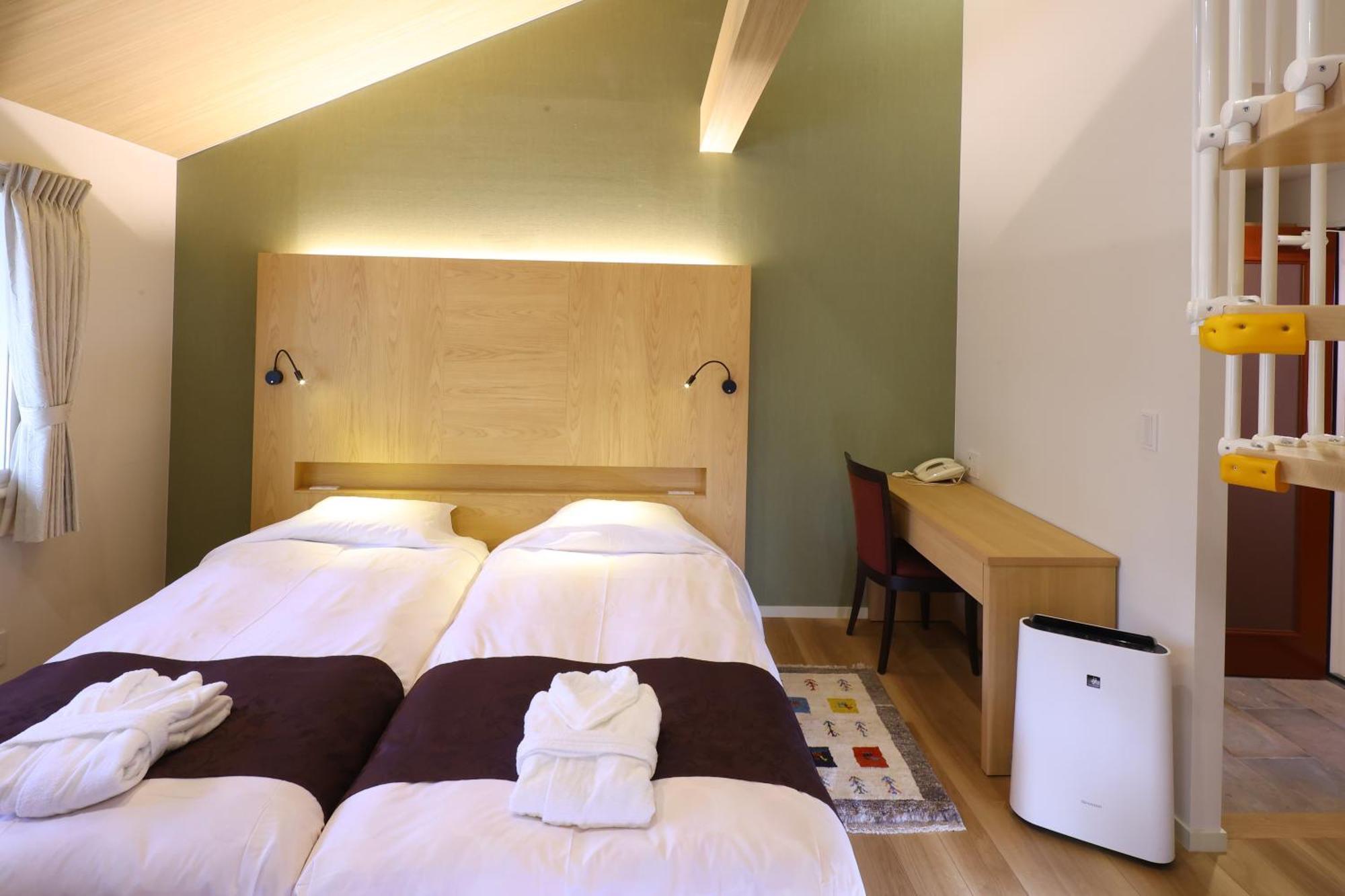 Karuizawa Hotel Soyokaze Экстерьер фото